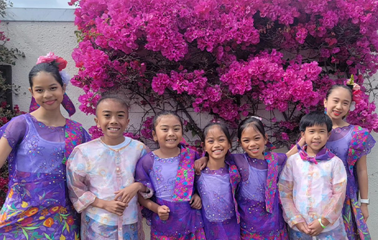 Kayamanan Ng Lahi