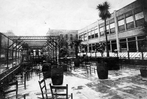 Laughlin Annex at Third and Hill