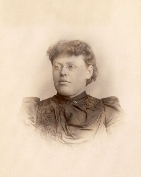 Librarian Tessa Kelso