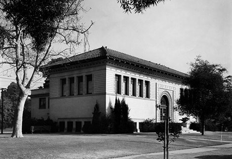 The exterior of the Vermont Square Branch Library