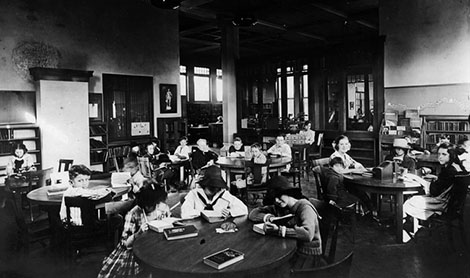 Children’s room of Vermont Square branch library