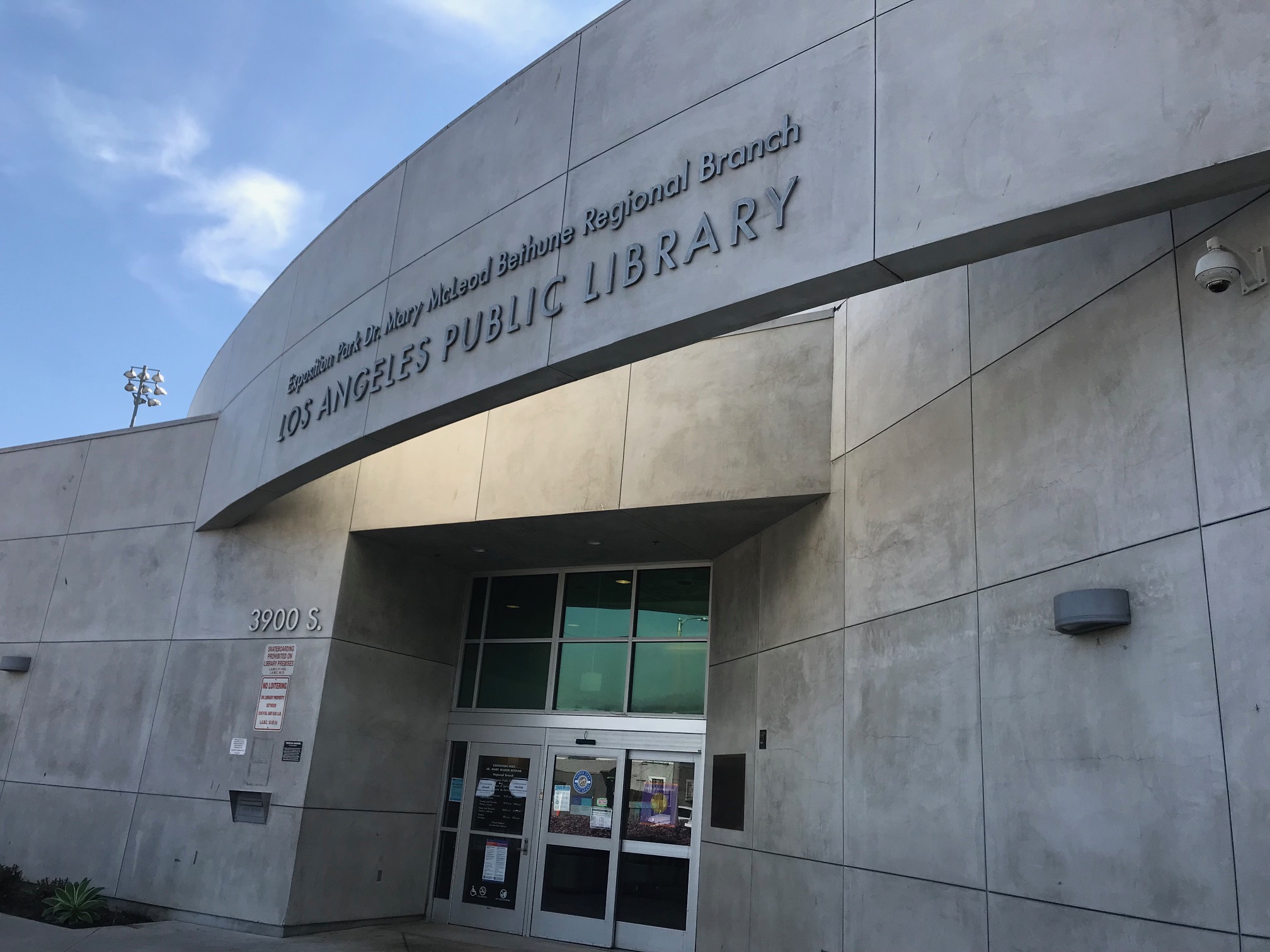 Exposition Park - Dr. Mary Mcleod Bethune Regional Library