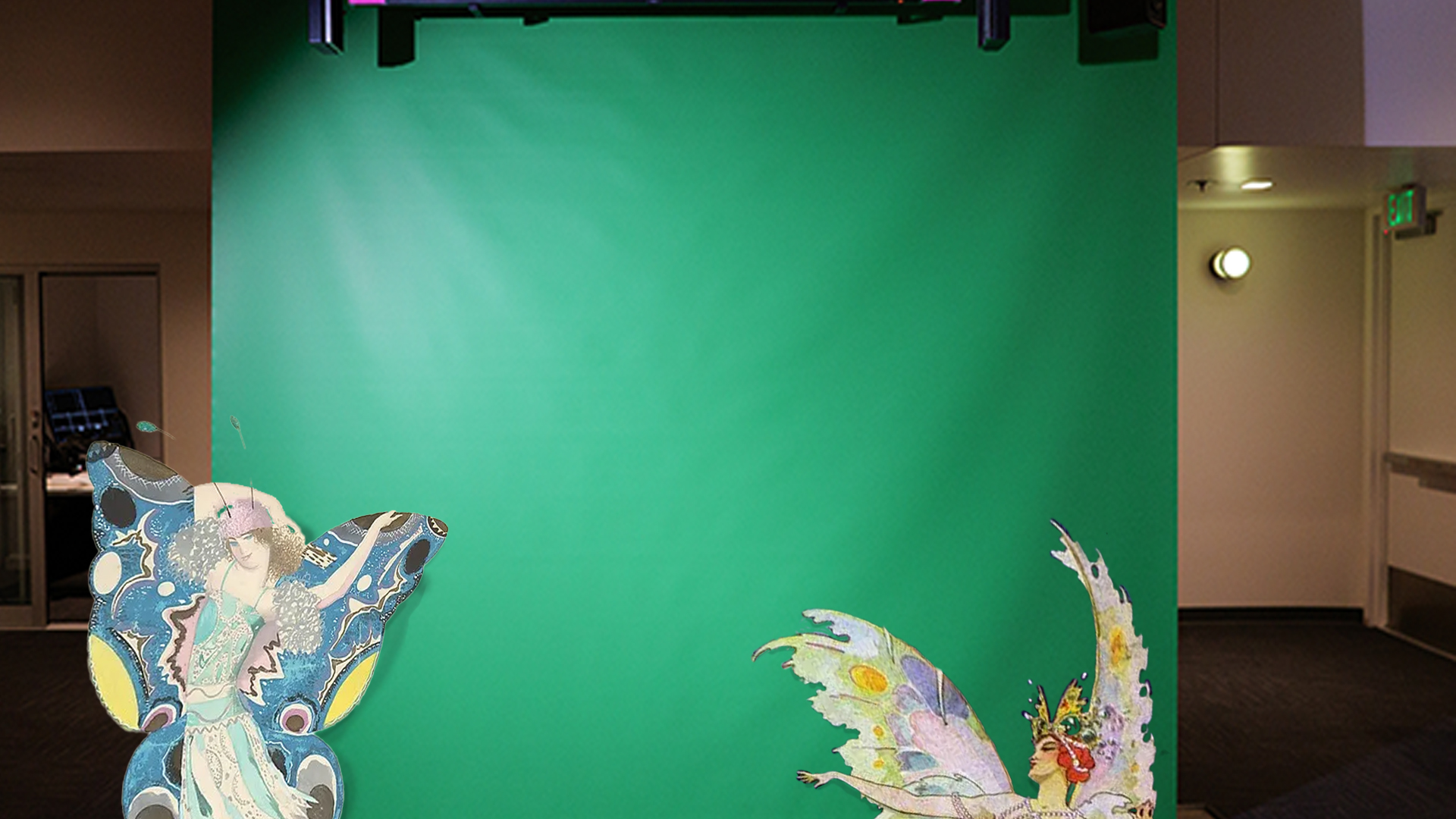 Greenscreens in the Octavia and Koreatown Media Labs are available for use.
