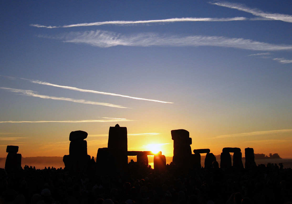 Sunrise at Stonehenge 2005