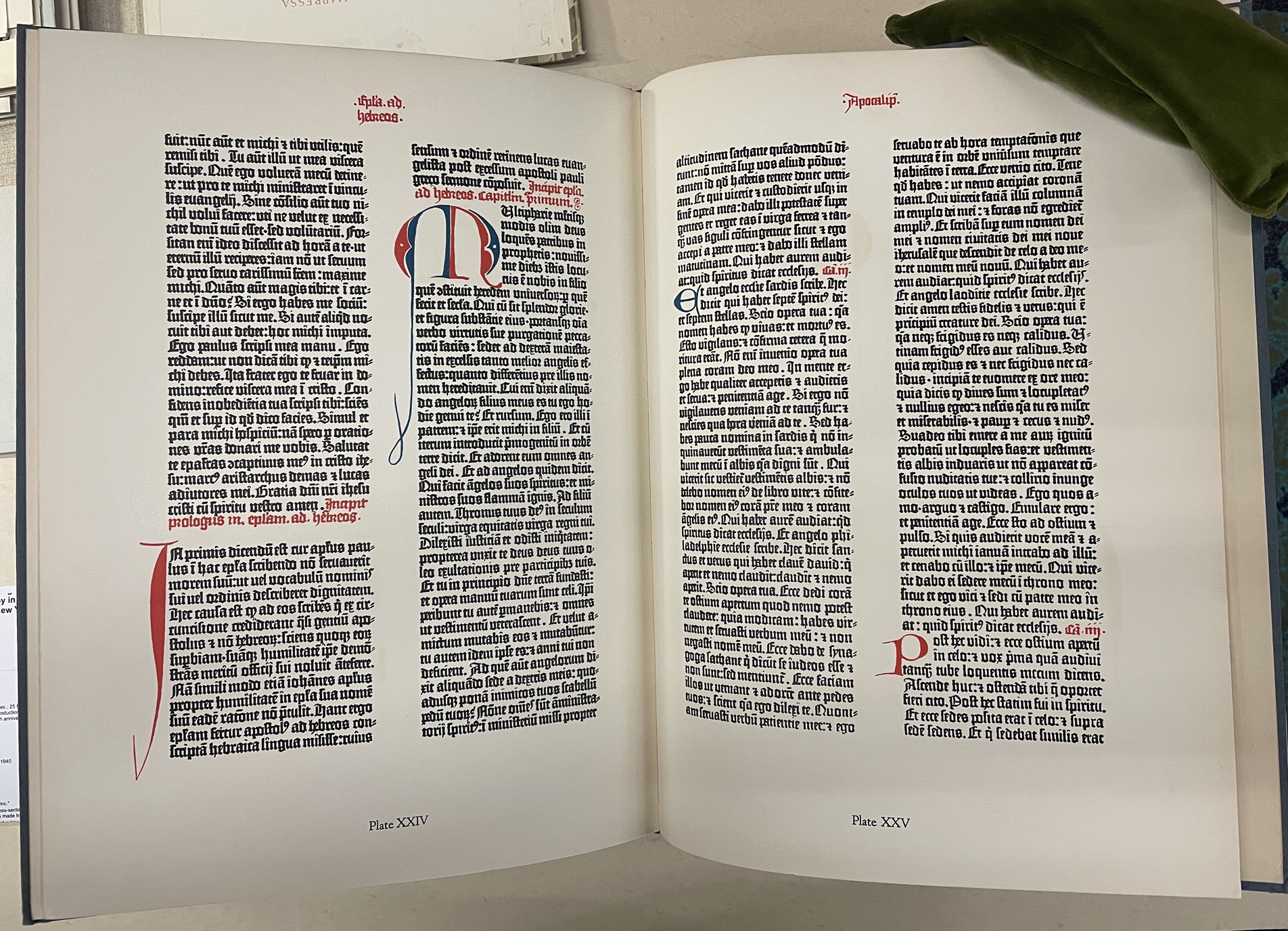 Additional facsimile images of Gutenberg bible pages
