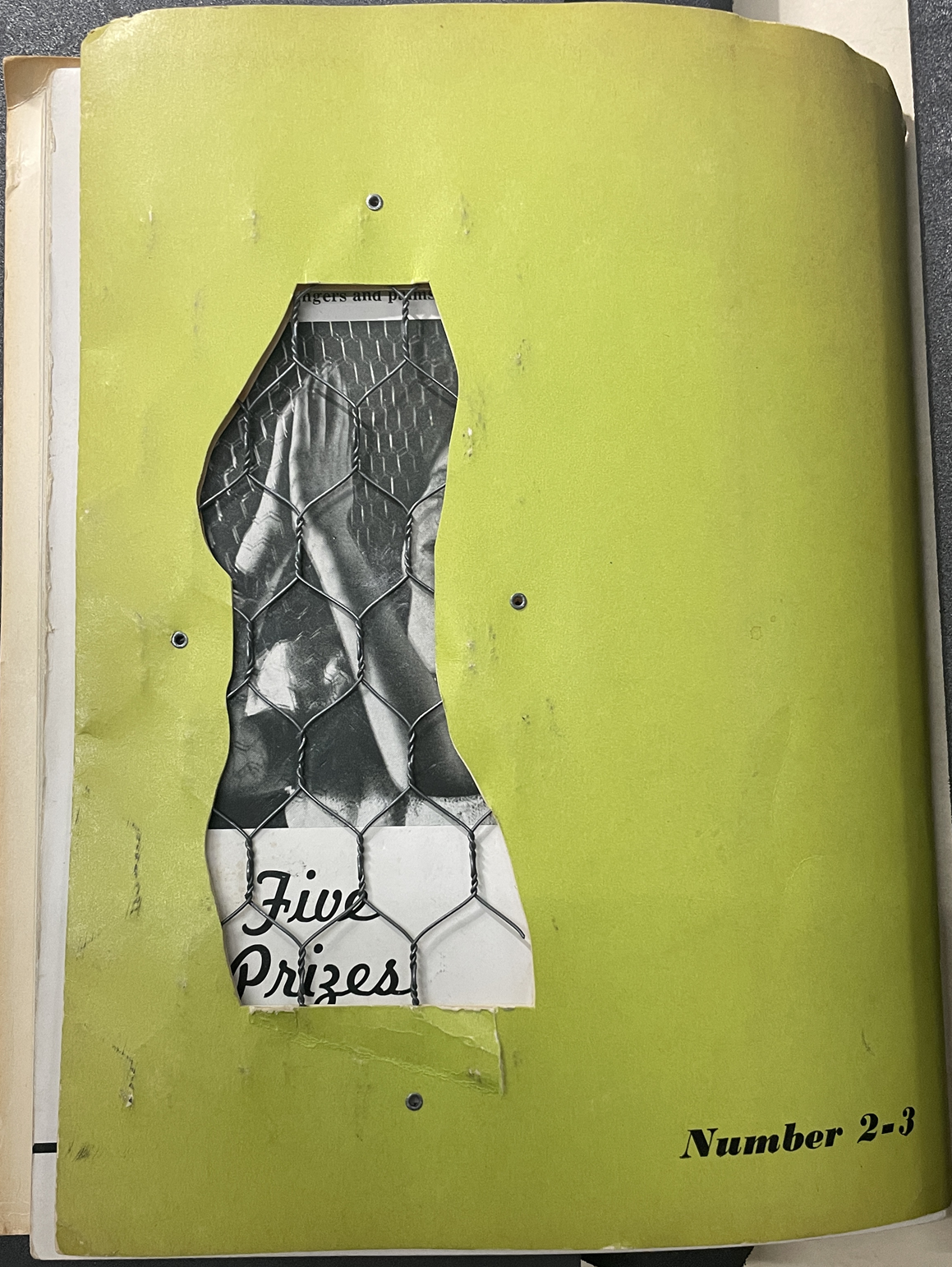 Back cover to issues 2-3 of VVV