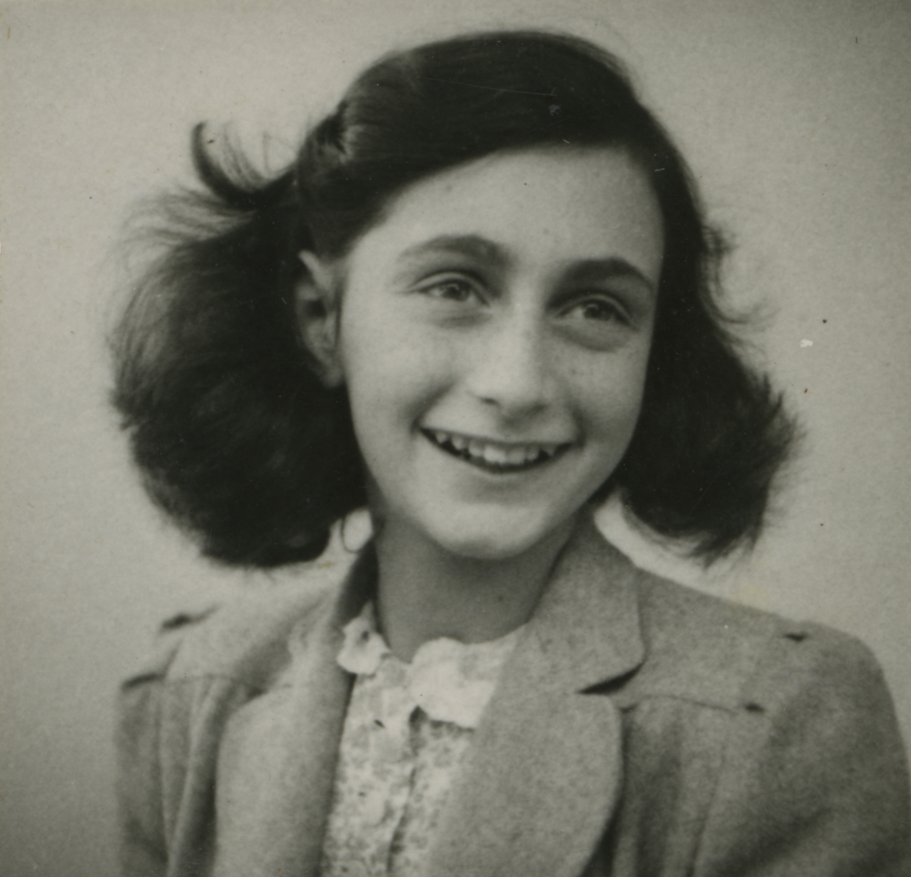 Photo of Anne Frank taken May of 1942