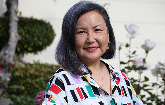 Naomi Hirahara