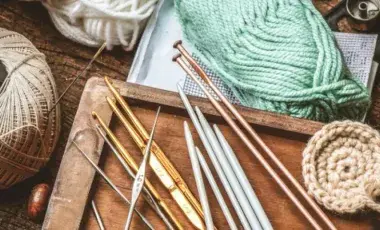 Knitting needles and yarn