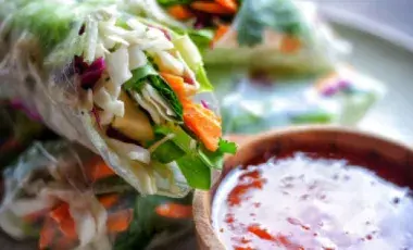 Vietnamese spring rolls and dip