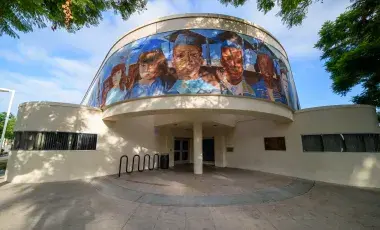 Exterior of Watts Branch Library