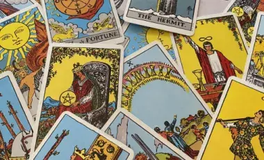 Various tarot cards.