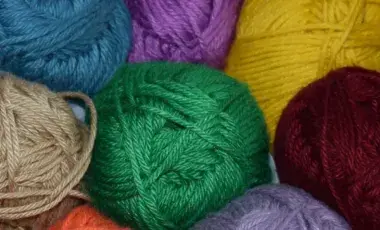 balls of yarn in various colors