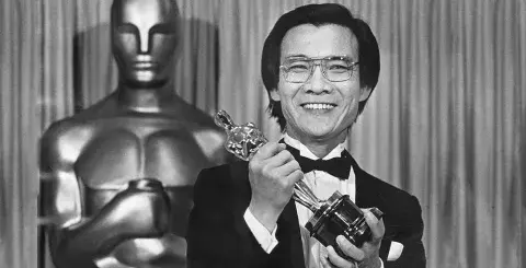 Haing Somnang Ngor receiving an Academy Award for Best Supporting Actor in 1985