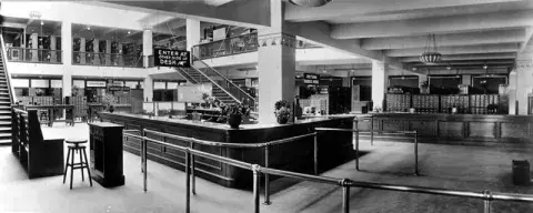 The eighth (aka main) floor of the library’s Metropolitan Building location 1914