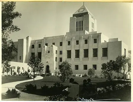 The Los Angeles Central Library in 1926