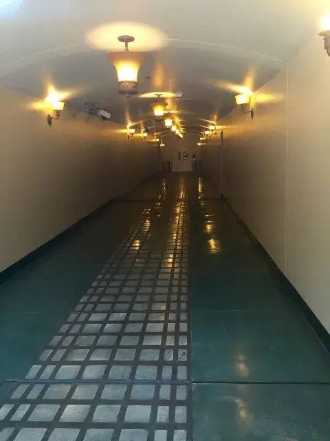 Tunnel