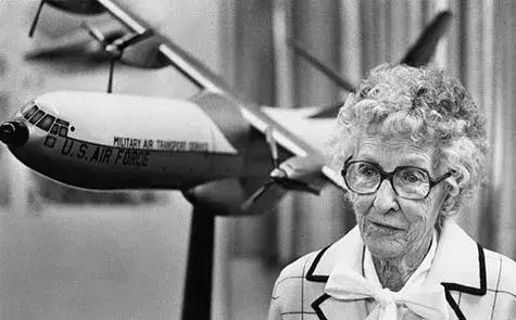 Neta Snook Southern, former pilot and Amelia Earhart