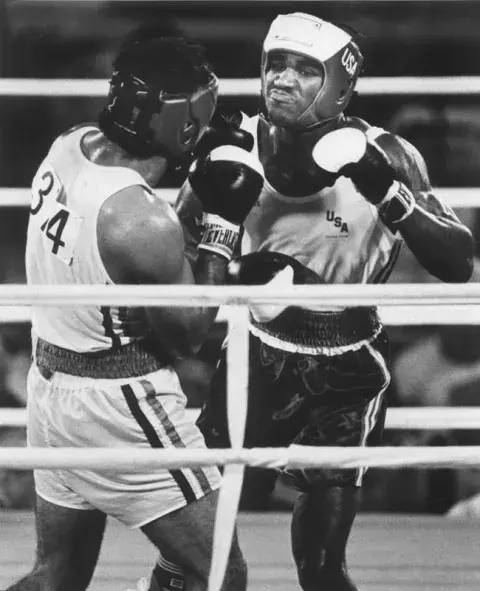 Evander_Holyfield boxing 