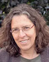 Miriam Pawel 