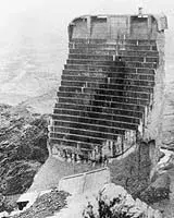 St. Francis Dam north of Los Angeles collased