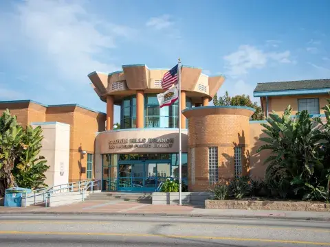 Exterior of Baldwin Hills Branch Library
