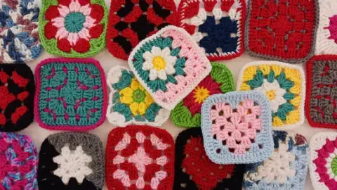 Knitting squares
