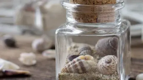Image of a craft beach inside a jar