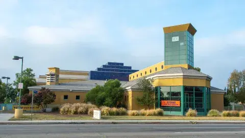 Exterior of Mid Valley Branch Library