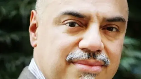 Héctor Tobar