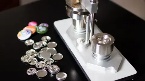 button maker