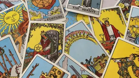 Various tarot cards.