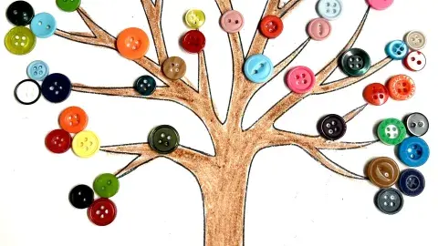 Tree with buttons on branches